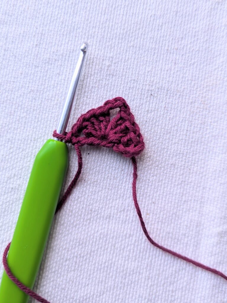 bandana-crochet-rang-1 premier rang du bandana au crochet