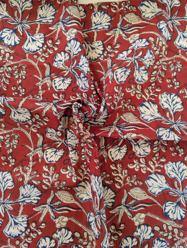 Coupons de voile de coton certifiés Oeko-Tex avec imprimés colorés d’inspiration indienne, motif feuille rouge