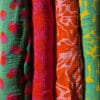 double de gaze de coton imprimée motifs estivaux et colorés pour vêtements légers et accessoire matelassée.