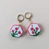 marqueurs crochet en argile peints à la main avec motif de fleurs roses