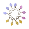 marqueurs de mailles en forme de losange avec un motif vichy peints à la main en couleur jaune, rose ou violet